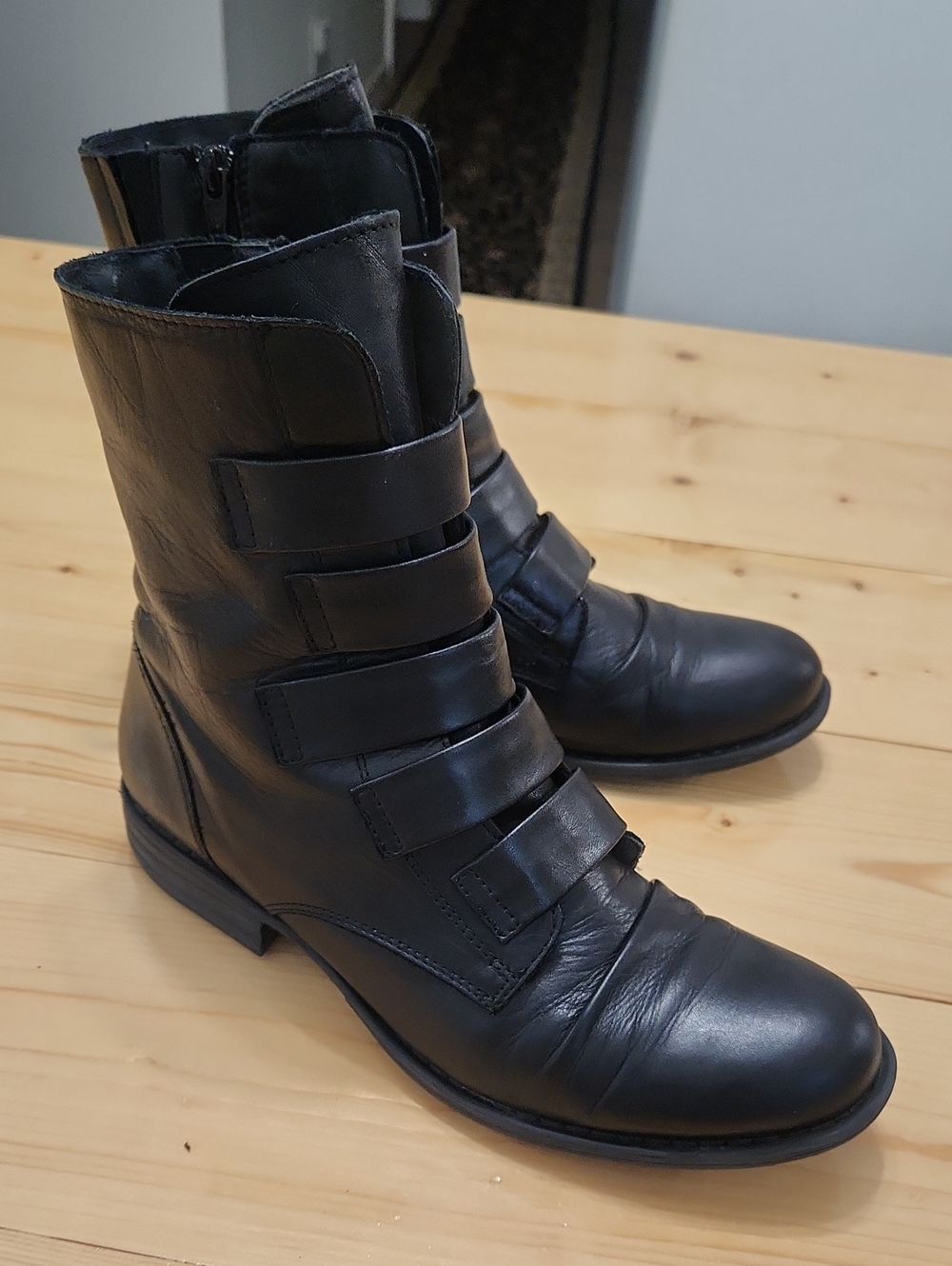 Miz Mooz Leighton Black Leather Strap Moto Ankle Bootie Size 9 - Picture 16 of 16